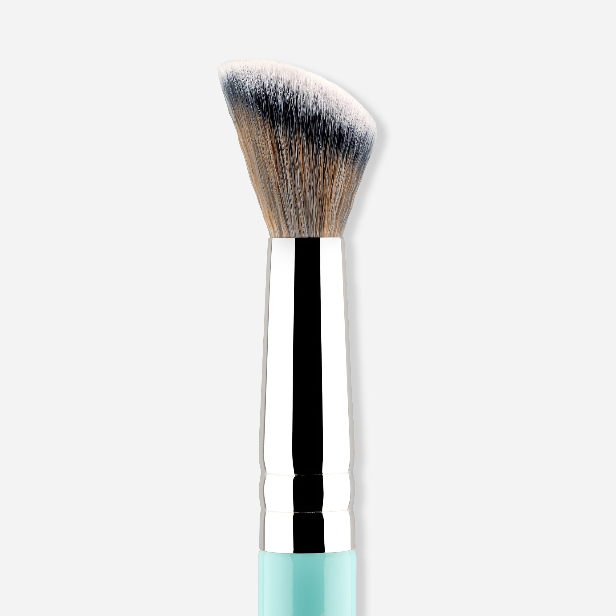 142 - MY ANGLED POWDER BRUSH – MYKITCO