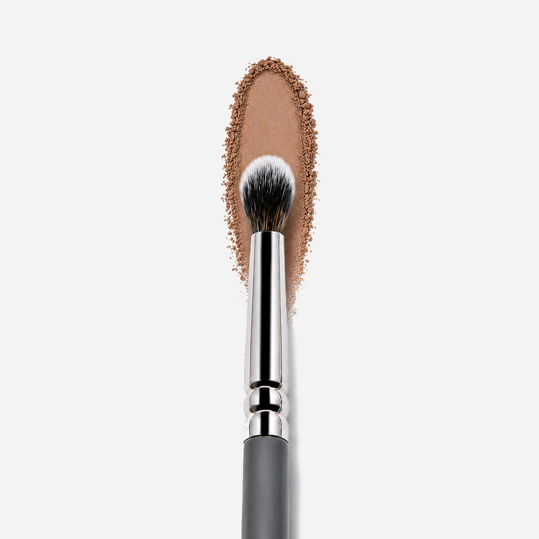 240 - MY FLUFFY CREASE BRUSH