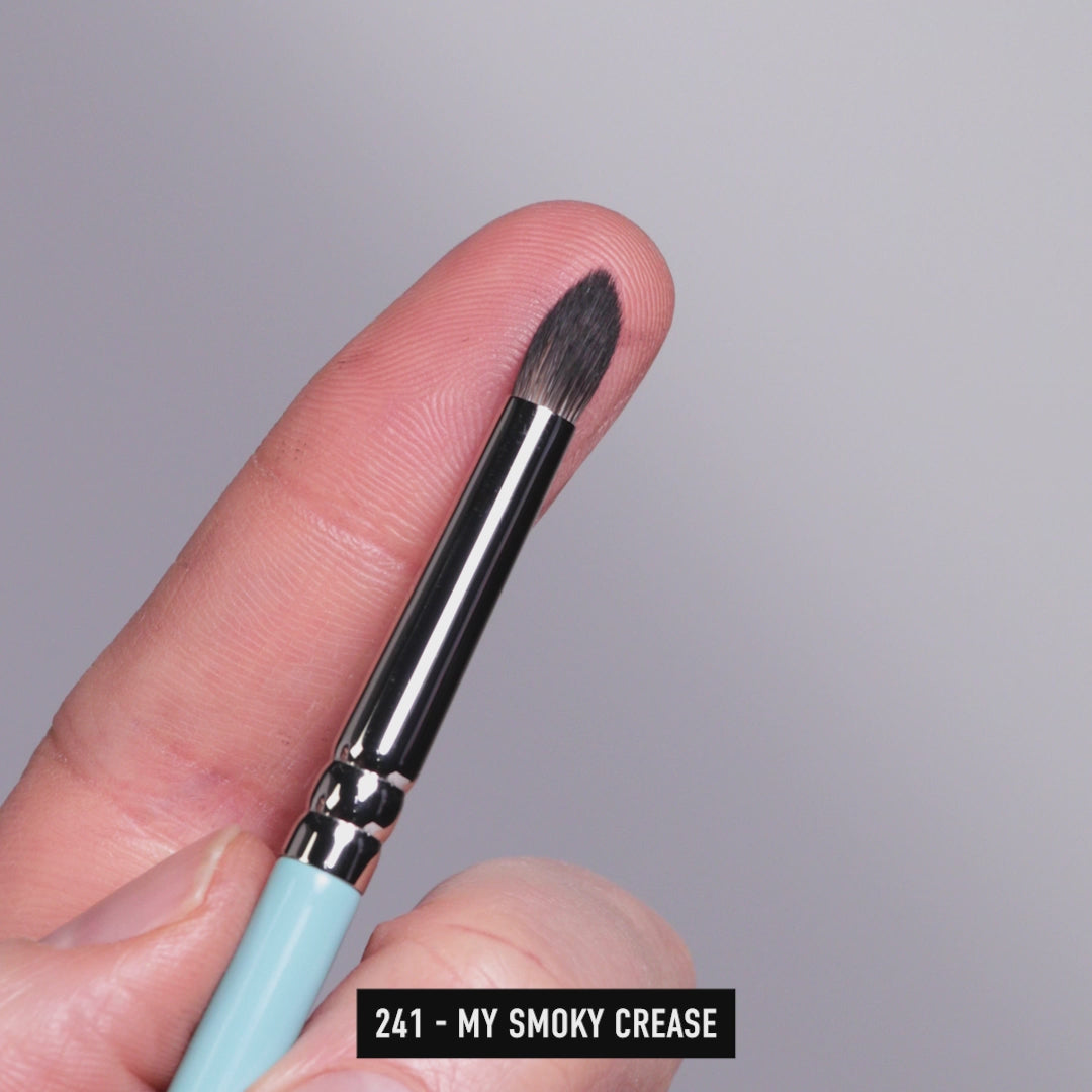 241 - MY SMOKY CREASE