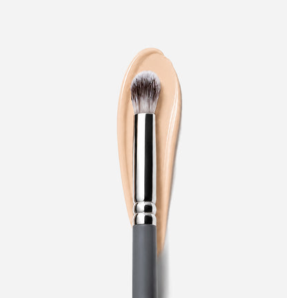 127 - MY FLUFFY CONCEALER BRUSH