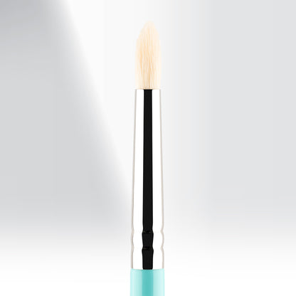 243 - MY TAPERED CREASE - MYKITCO.™