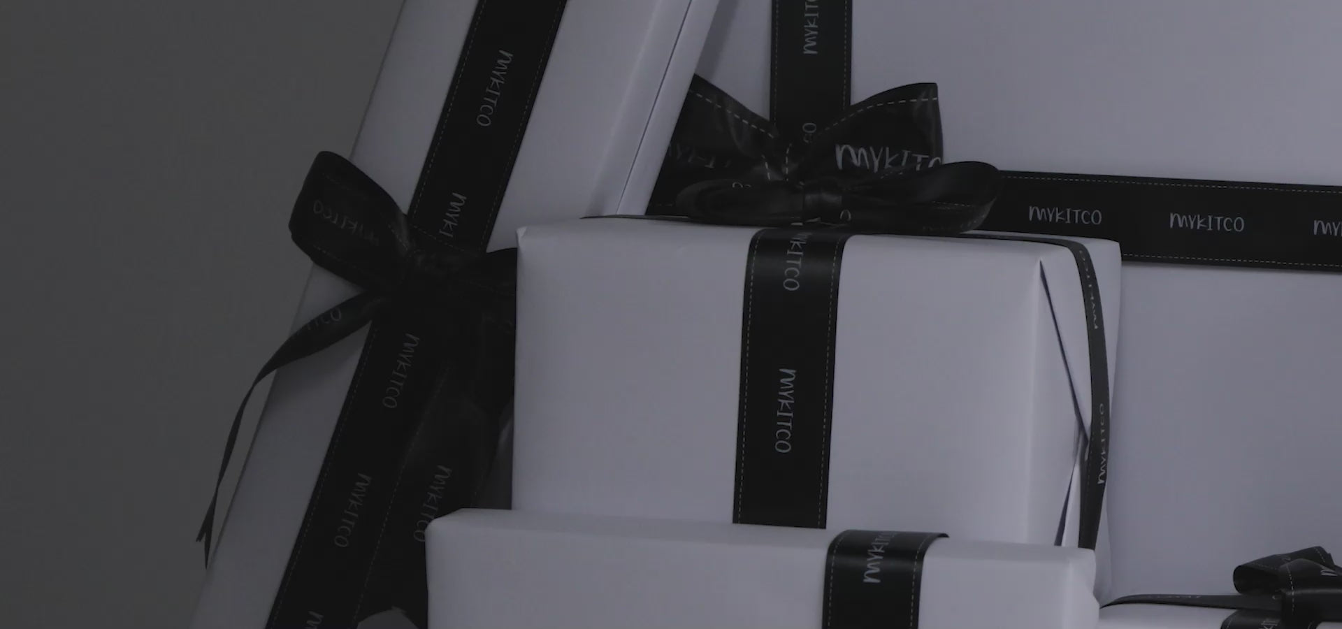 Load video: GIFTS GUIDE FOR FESTIVE SEASON