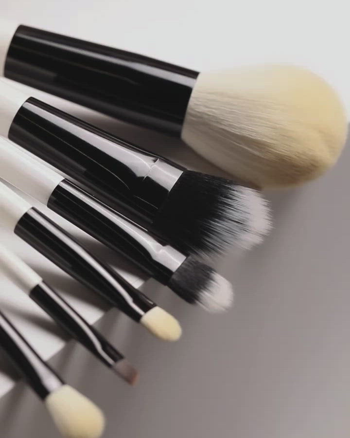 MYKITCO TO GO! BRUSH SET